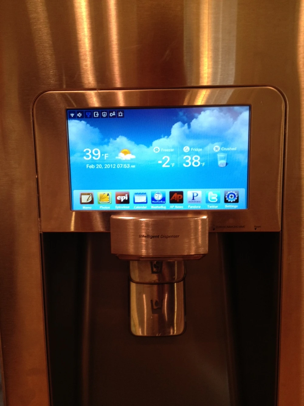 Những thiết bị lạ sử dụng HĐH Android ảnh 2