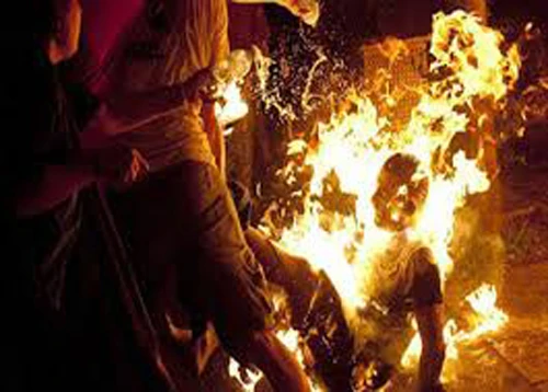 Audio: Tự thiêu trong phòng trọ chung với người tình ảnh 1