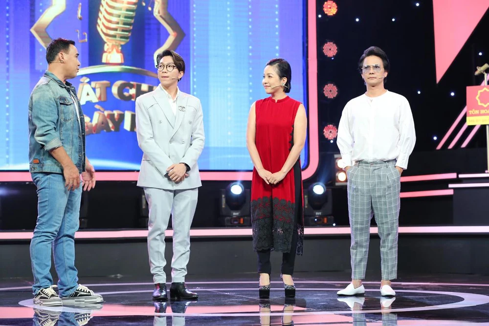 MC Quyền Linh và ca sĩ Mỹ Linh, nhạc sĩ Vũ Quốc Việt, ca sĩ Tăng Phúc. Ảnh: BEE MC Quyền Linh và ca sĩ Mỹ Linh, nhạc sĩ Vũ Quốc Việt, ca sĩ Tăng Phúc. Ảnh: BEE