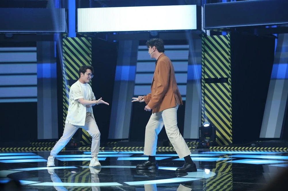 Huỳnh Lập và Thuận Nguyễn Huỳnh Lập và Thuận Nguyễn