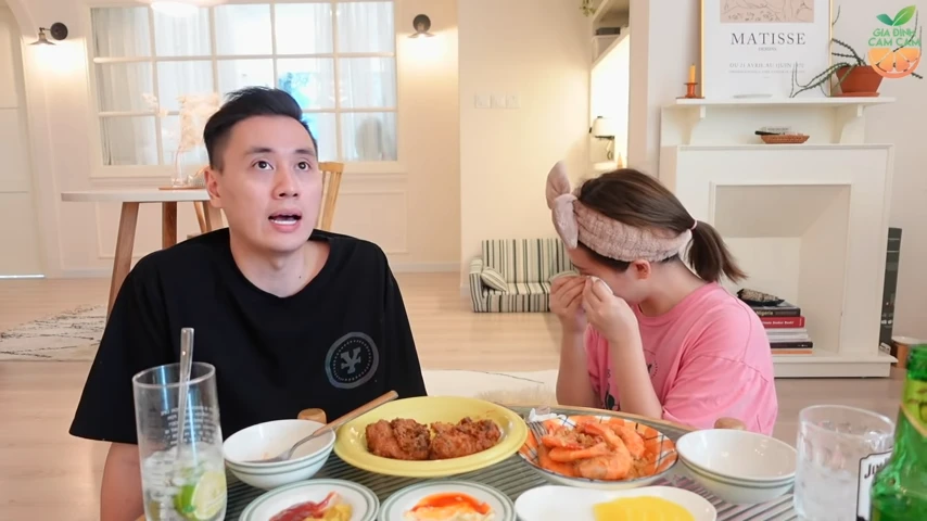 “Trong những giai đoạn khó khăn tưởng chừng như muốn bỏ cuộc, gia đình luôn là nguồn động lực vô cùng to lớn đối với mình.”- Nam diễn viên chia sẻ