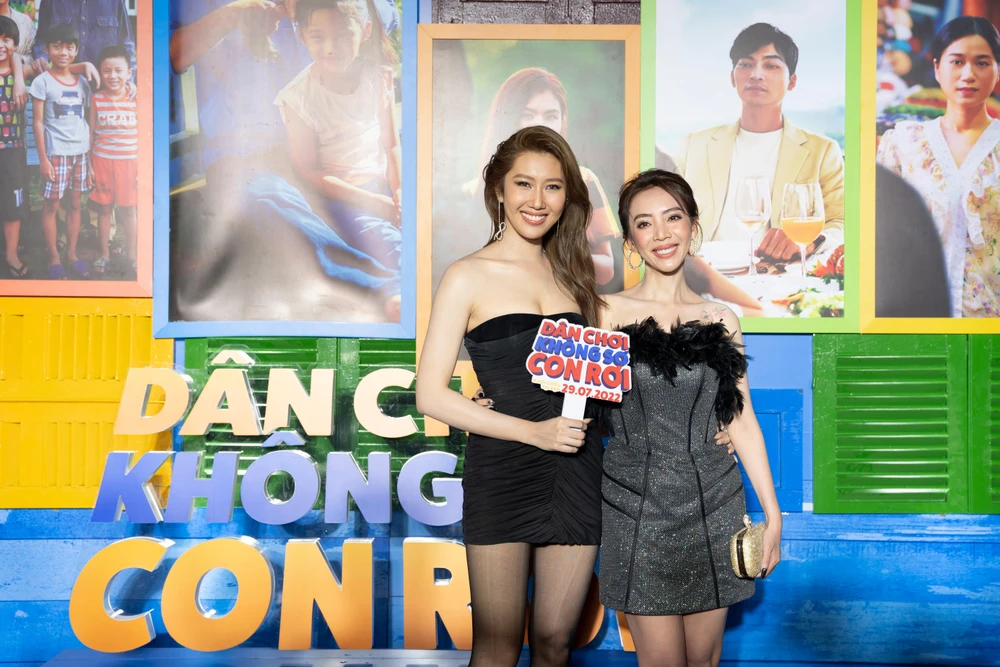 Thúy Ngân và Thu Trang