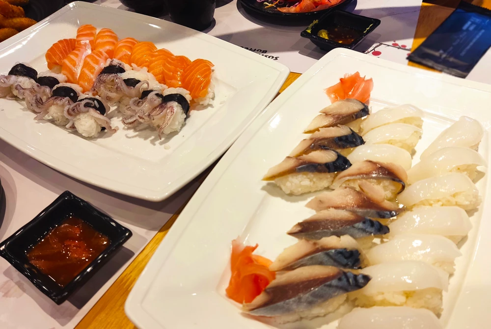 Những thực phẩm giàu omega-3 rất tốt cho tim mạch cũng như làn da của chúng ta. Ảnh: NHẬT LINH