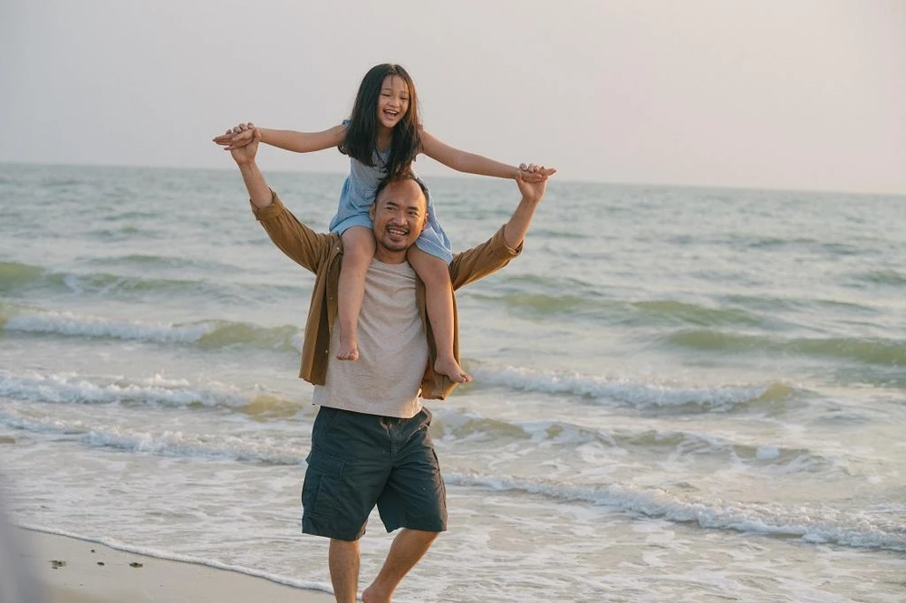 Tiến Luật và bé Bảo Thi Tiến Luật và bé Bảo Thi