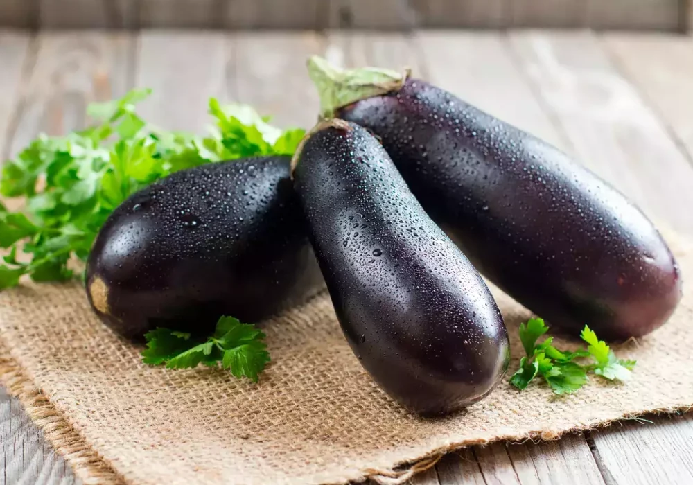 Cà tím rất giàu chất xơ và chất chống oxy hóa. Ảnh: iStock