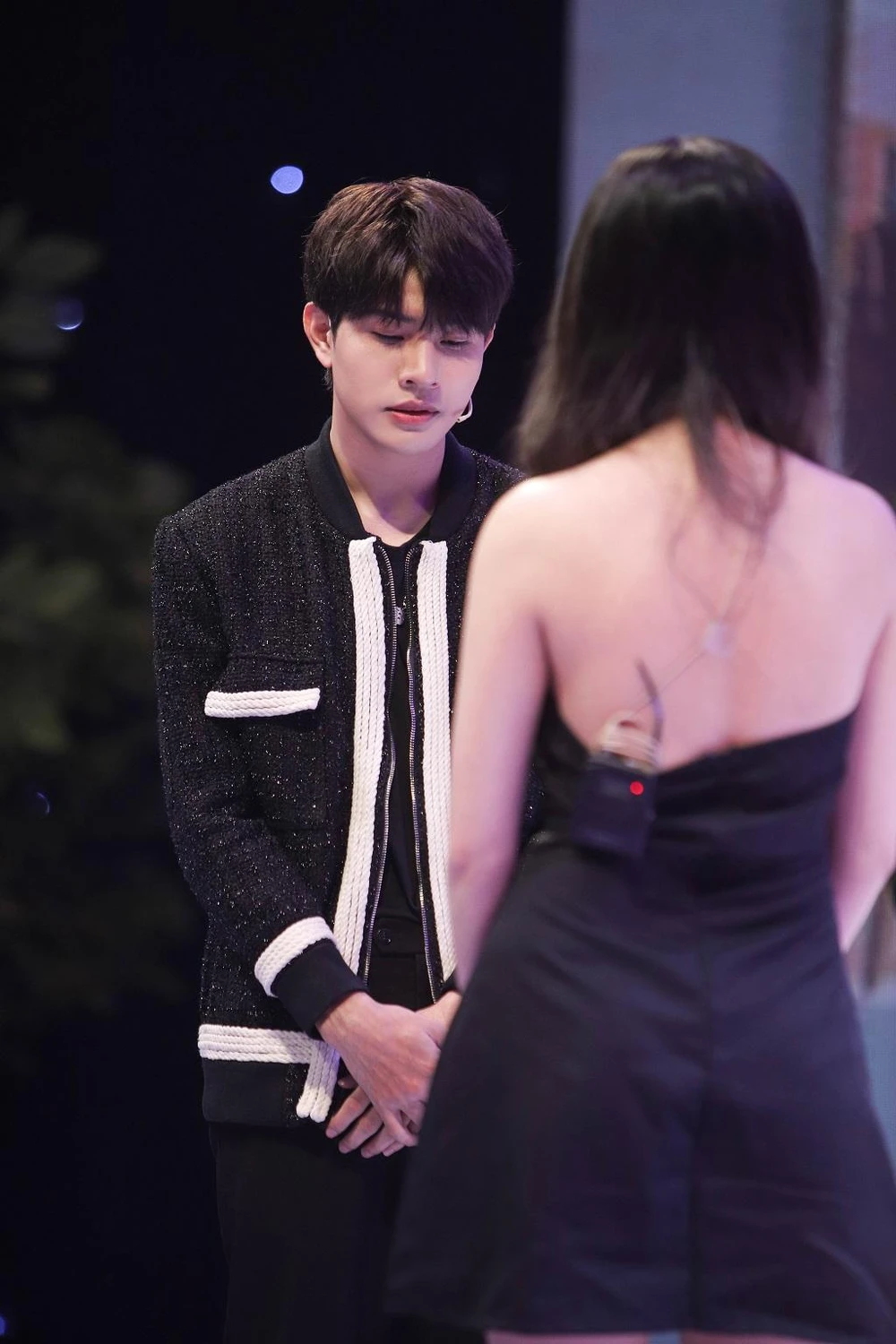 Đức Anh từ chối tình cảm của bạn gái cũ. Đức Anh từ chối tình cảm của bạn gái cũ.