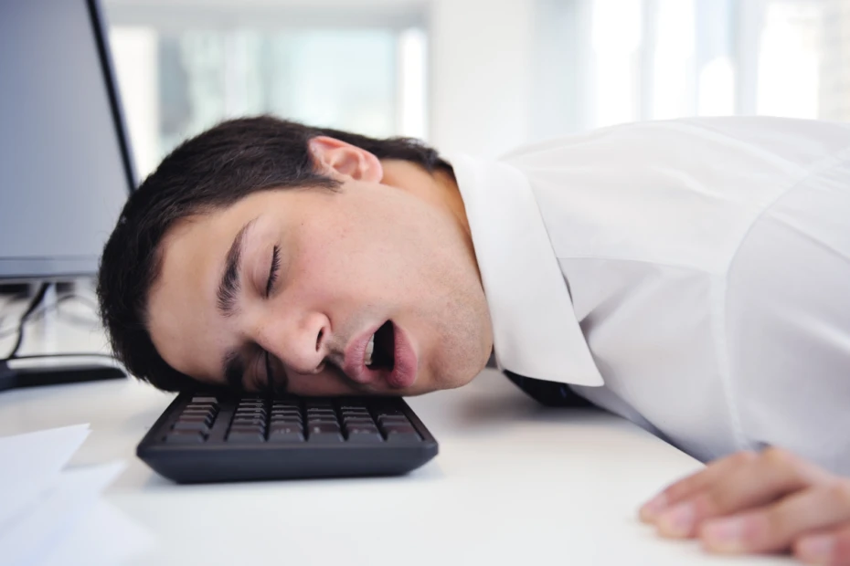 Sự thiếu hụt chất dinh dưỡng có thể làm trầm trọng thêm tình trạng mệt mỏi .Ảnh: iStockphoto