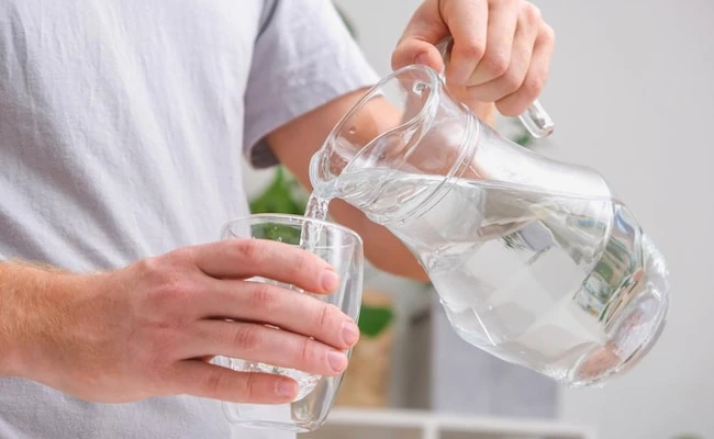 Uống không đủ nước có thể làm bạn tăng cân?