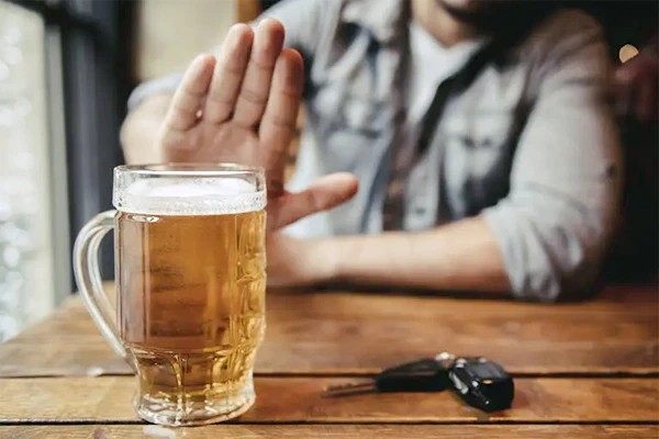 Bỏ rượu bia trong 30 ngày, cơ thể thay đổi ra sao?