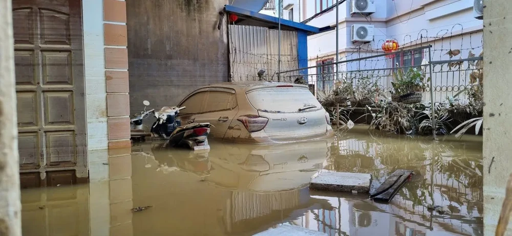 Vệ sinh xe sau ngập lụt: Làm đúng cách để tránh 'đốt tiền' sửa chữa