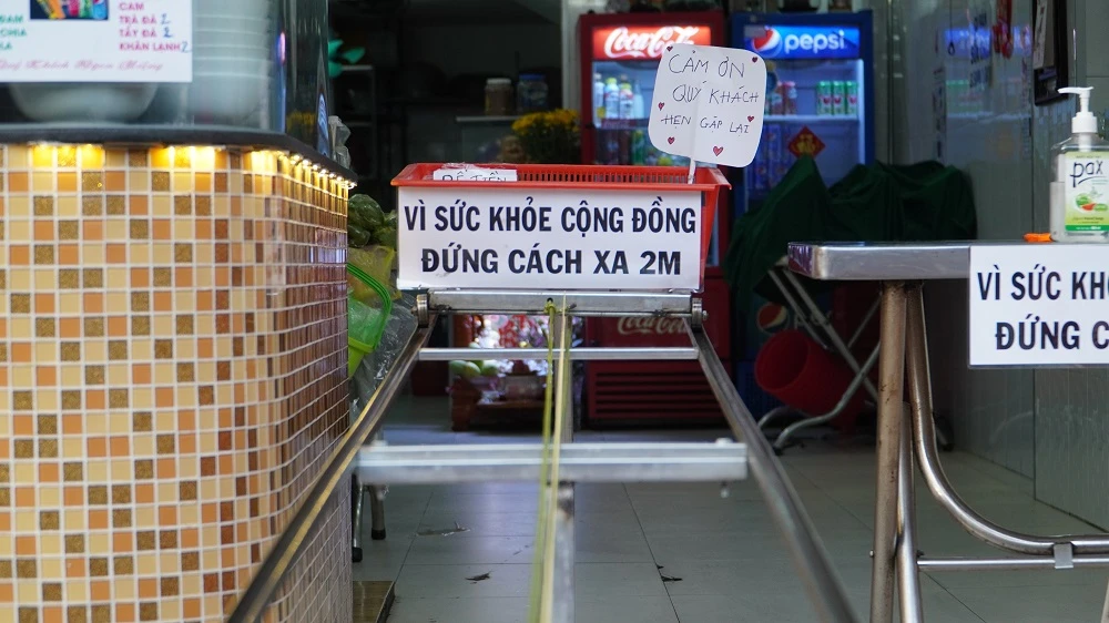 dung-rong-roc-ban-pho-tranh-covid19