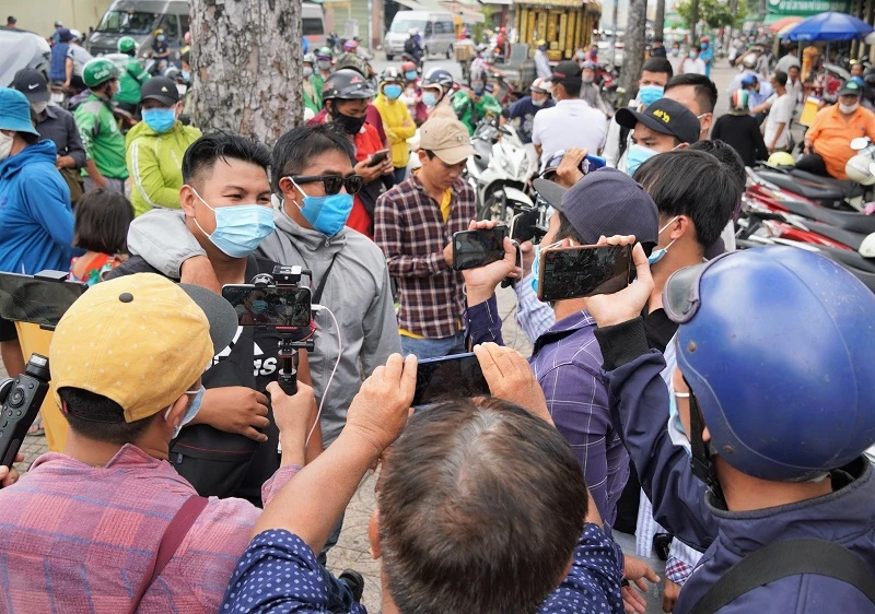 dan-tap-trung-dong-tai-tang-le-chi-tai