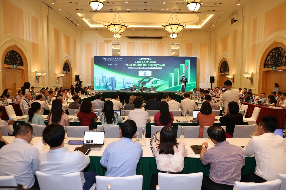 Toàn cảnh Diễn đàn.