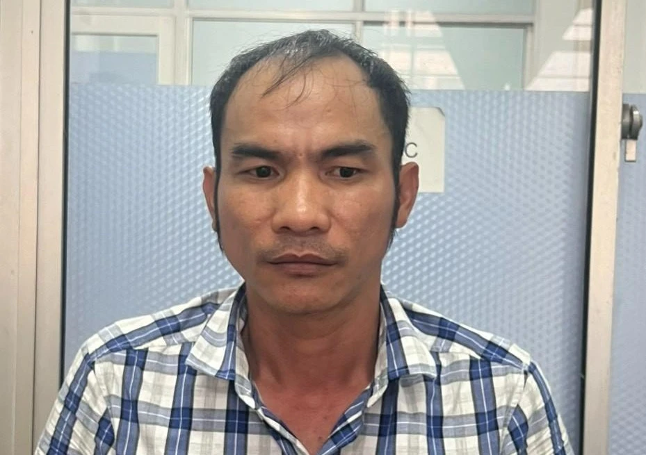 Bắt cô gái vừa bán vừa sử dụng ma túy tại phòng trọ