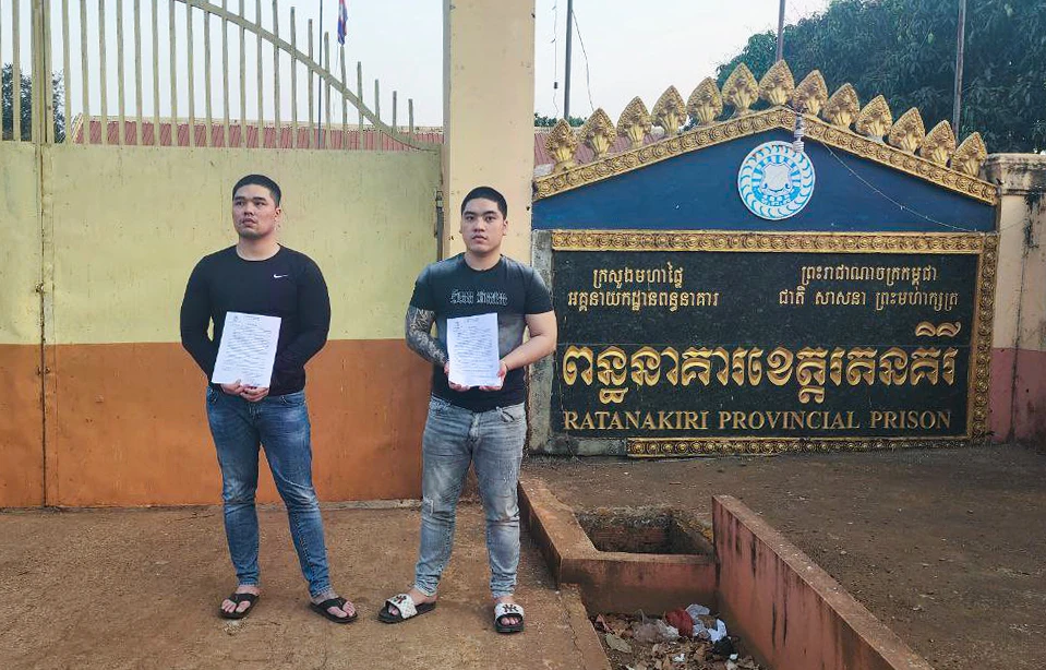 Vây khách sạn bắt 2 bị can trốn nã tại casino ở Campuchia