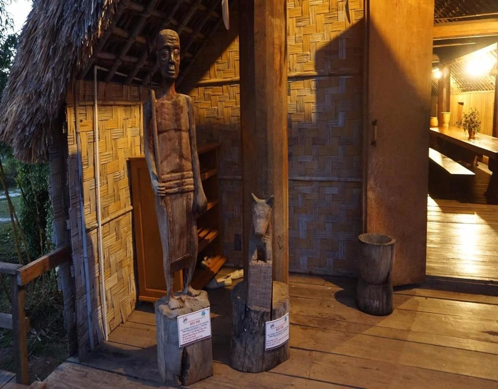 tác-pẩm-dự-thi-hoàn thành