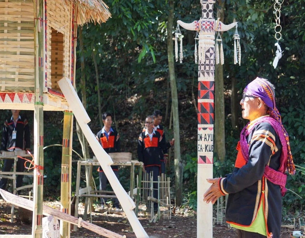 lễ hội cầu no đủ