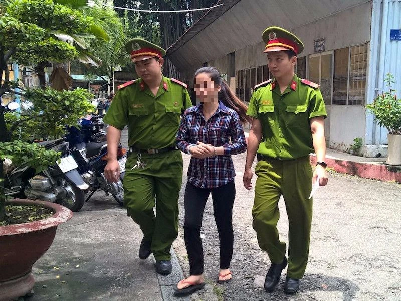 co-gai-giet-ban-trai