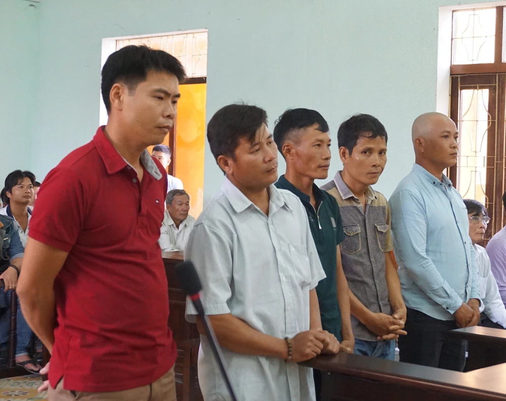 Vụ 5 bị cáo được trắng án: Luật sư khen tòa bản lĩnh ảnh 2