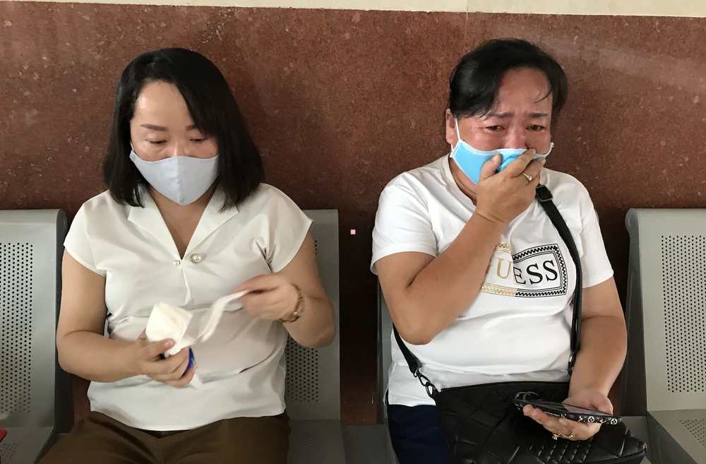 Được tòa xử thắng kiện ủy ban, người dân bật khóc ảnh 1