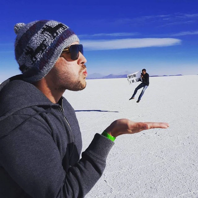 Khoảnh khắc vui nhộn trong từng bức hình của Jonathan khiến người xem thích thú