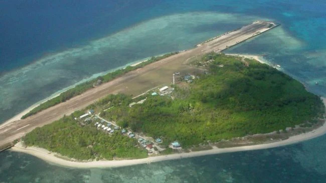 Máy bay Philippines bị Trung Quốc đe dọa ở biển Đông ảnh 1