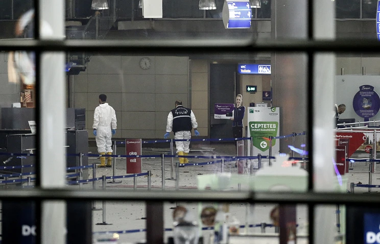 đánh bom sân bay Istanbul