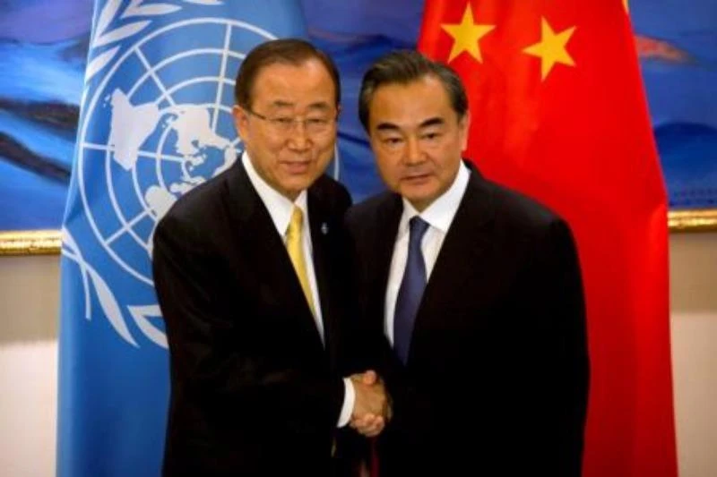 Ban Ki-moon và Vương Nghị