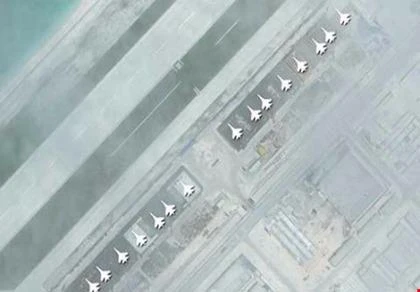 TRung Quốc xây nhà để máy bay ở biển Đông