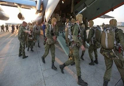 Lính nhảy dù Nga