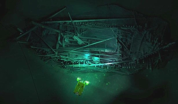 phi đội tàu ma biển đen