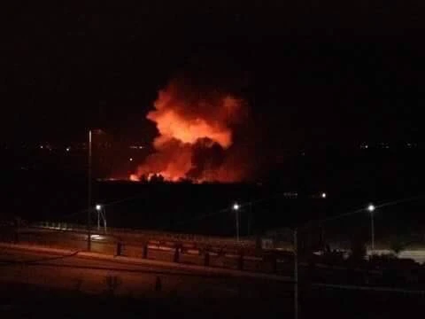israel dội bom sân bay Syria