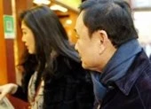 Nghi anh em bà Yingluck đến Bắc Kinh ăn Tết