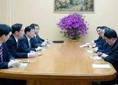 Ông Kim Jong-un đãi tiệc tối phái đoàn Hàn Quốc
