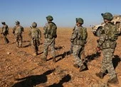 Nhóm binh sĩ Mỹ đầu tiên rút khỏi Syria