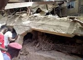 Sập trường học, hơn 100 học sinh tiểu học bị chôn vùi
