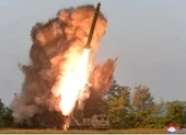 KCNA: Triều Tiên thử nghiệm tên lửa siêu lớn