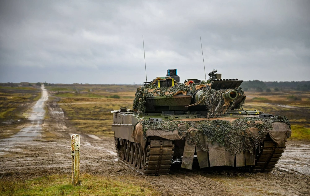 Xe tăng chiến đấu chủ lực Leopard 2 A6. Ảnh: GETTY IMAGES /BLOOMBERG