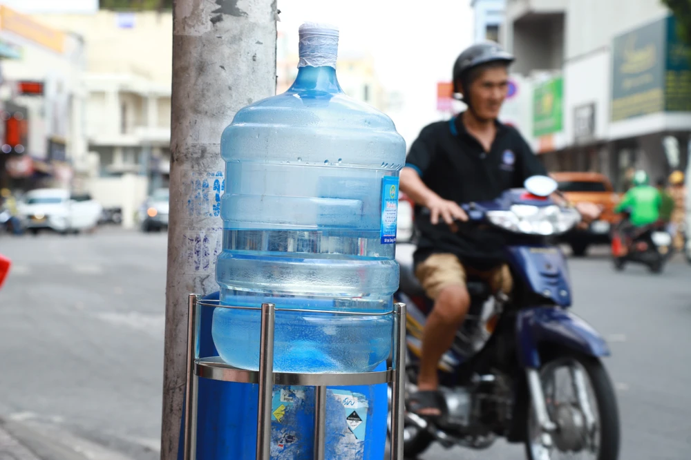 bình nước 0 đồng