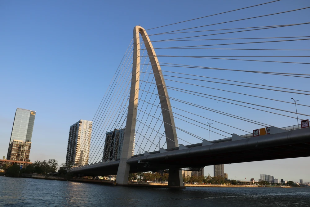 bờ sông sài gòn