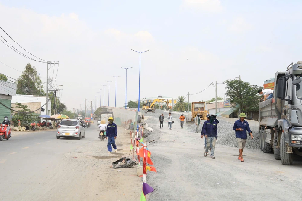 cong-trinh-giao-thong-trong-diem-20.jpg