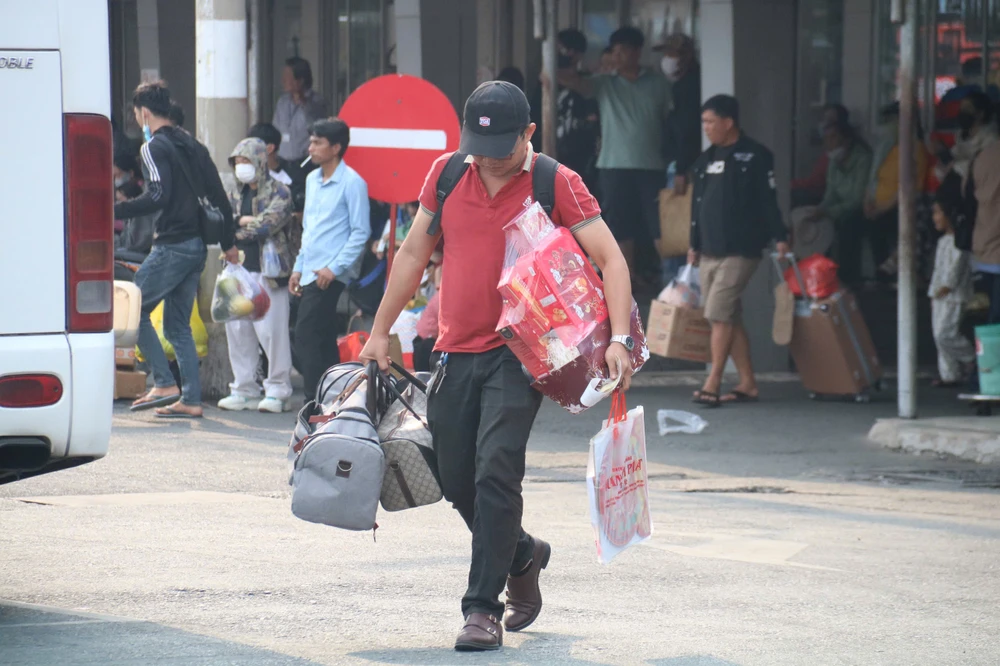 ben-xe-mien -tay-11.jpg