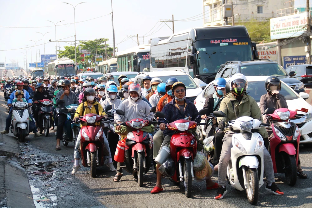 cửa ngõ phía tây