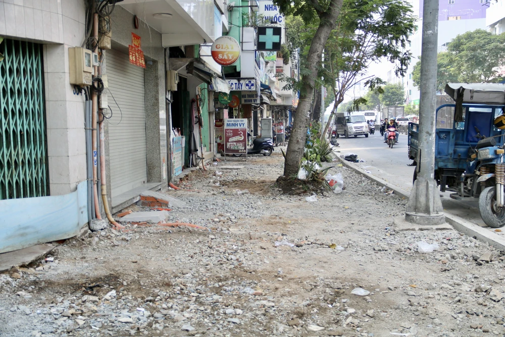 8 công trình chỉnh trang vỉa hè này sẽ hoàn thành trước 30-4.