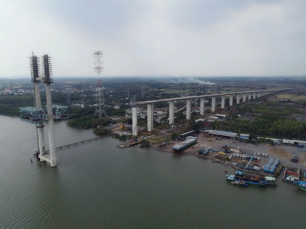 cao tốc bến lức - long thành