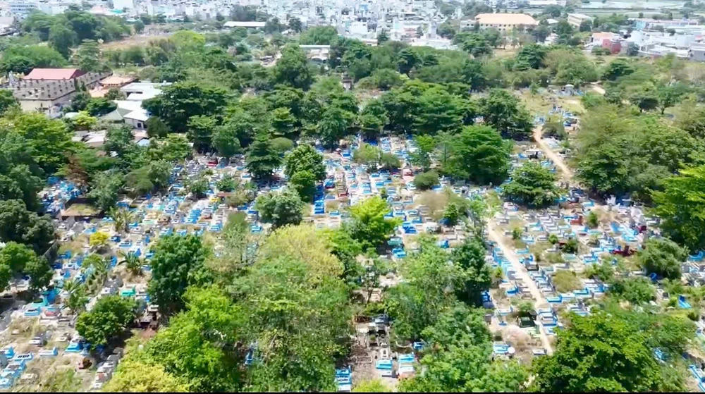 nghia-trang-binh-hung-hoa-0.jpg