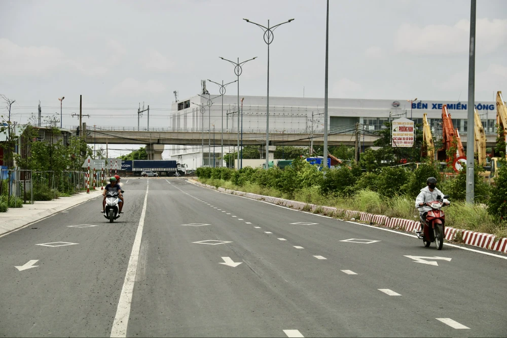 đường trục chính đông tây