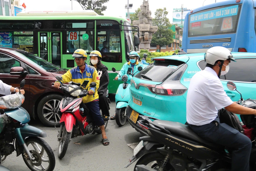 chuyển đổi xe xăng