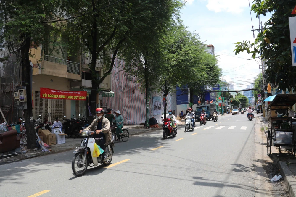 cau-duong-nguyen-khoai-15.jpg