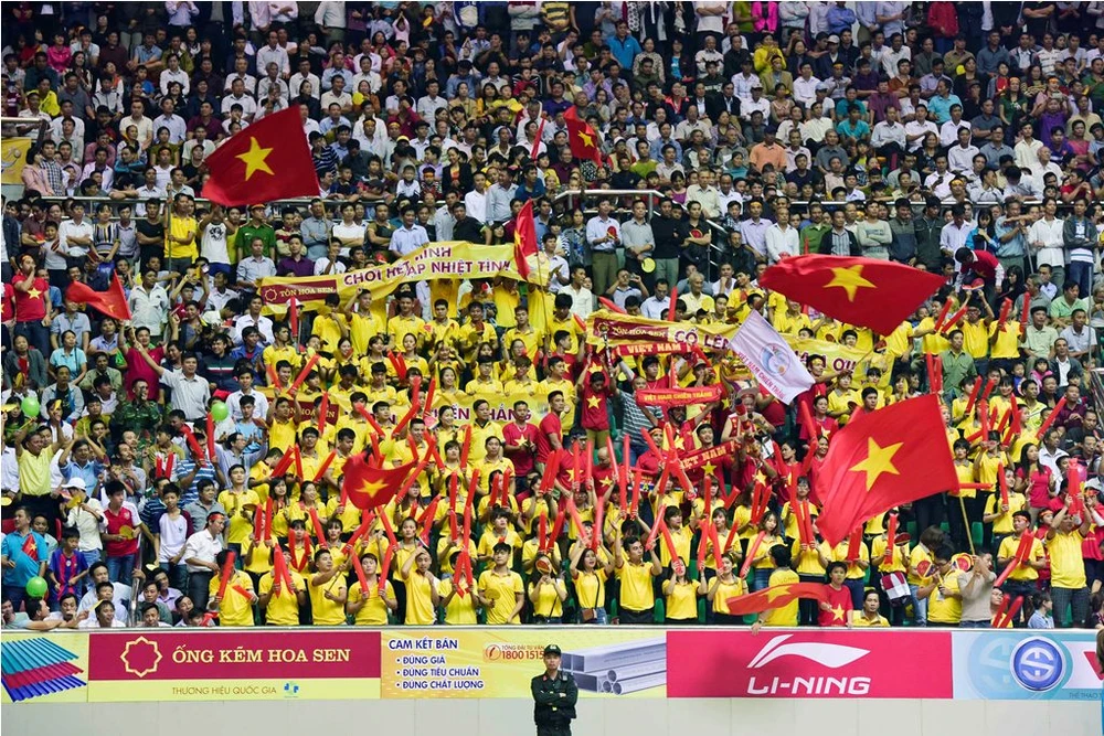 Người hâm mộ tỉnh Hà Nam và các tỉnh lân cận đã đến cổ vũ rất nhiệt tình cho tuyển nữ Việt Nam.